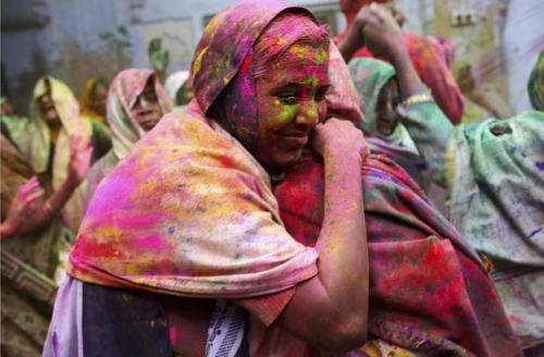 Ấn độ chìm trong sắc màu của lễ hội holi 2015 - 6
