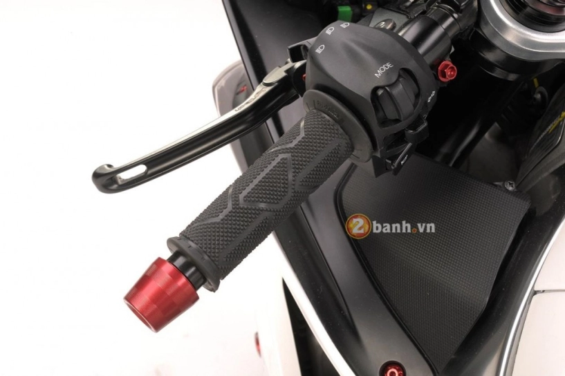 Aprilia rsv4 độ phiên bản lightech đầy hầm hố và phong cách - 3