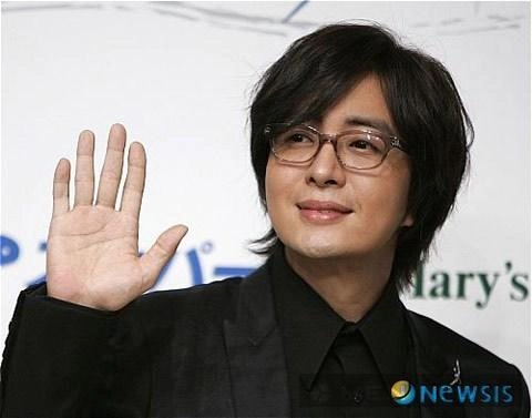 Bae yong joon bớt phần nam tính vì tóc dài - 7