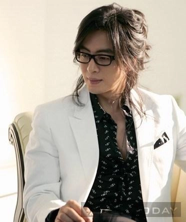 Bae yong joon bớt phần nam tính vì tóc dài - 12