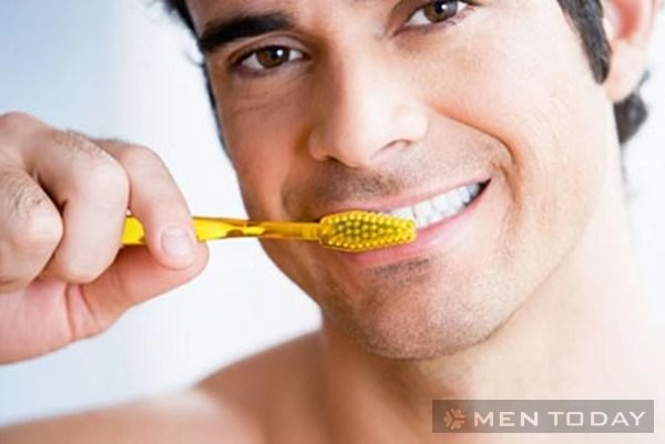 Bí quyết giúp các chàng có hàm răng trắng sáng - 2