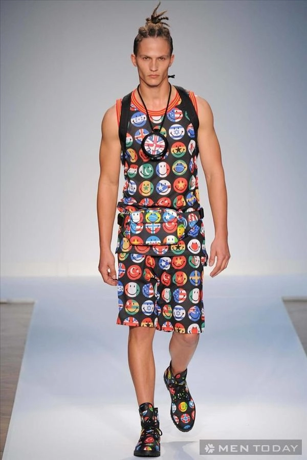 Bộ sưu tập thời trang nam xuân hè 2015 của moschino - 11