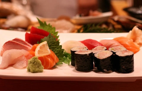 Buffet sushi cho mùa hè tại kimono - 1
