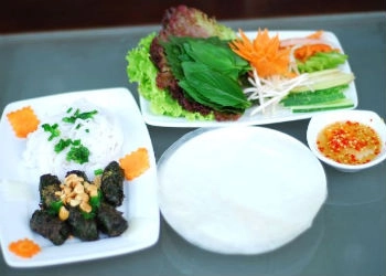 Bún riêu ốc tại nhà hàng ốc việt - 8