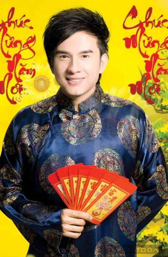 Các quý ông showbiz việt đọ dáng trong áo dài truyền thống - 2
