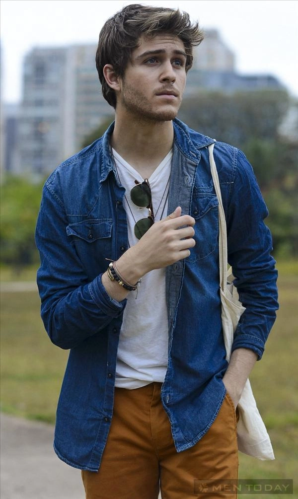 Cách mix đồ nam mùa hè trẻ trung từ adam gallagher - 12