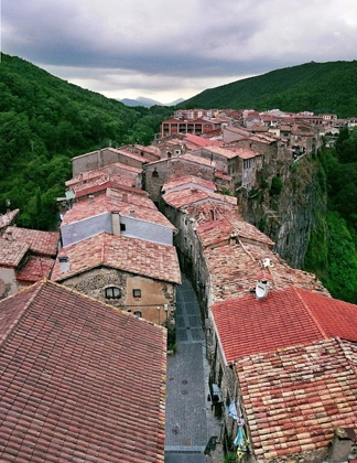 Castellfollit de la roca - ngôi làng đẹp hơn cả tranh vẽ - 6