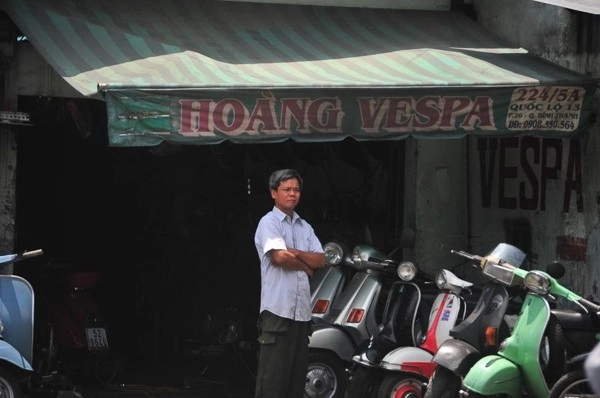 Chiếc xe vespa cổ độc nhất sài gòn mang tên hoàng vespa - 15