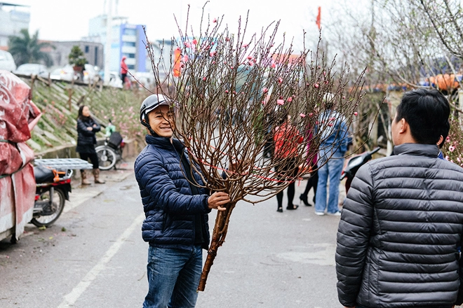 Chợ hoa quảng bá ngày cận tết - 2