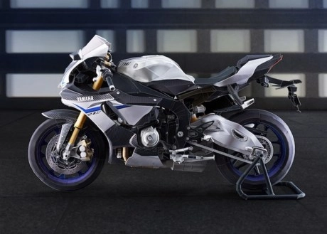 Cùng ngắm mô hình yamaha r1m có tỉ lệ 15 so với xe thật - 1