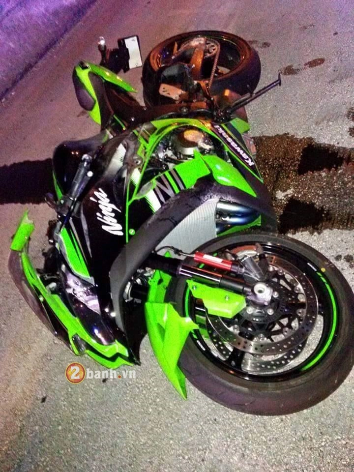 Đắng lòng kawasaki ninja zx-10r 2016 vừa mới mua đã gặp nạn - 3