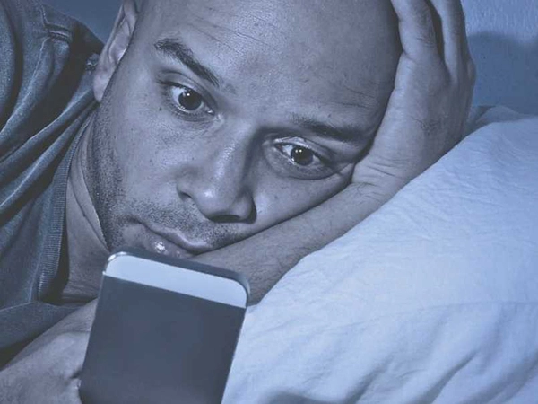 Đây là 3 lý do khiến bạn sẵn sàng ném smartphone trước khi đi ngủ - 6