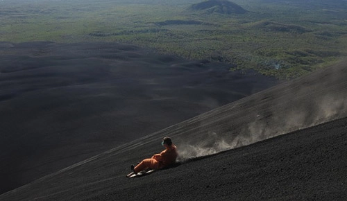 Đường đua mạo hiểm trên núi lửa ở nicaragua - 5