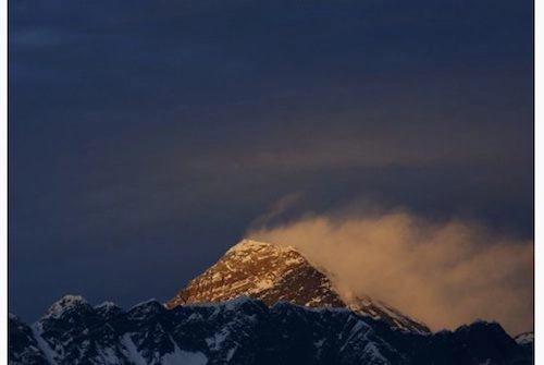 Everest - đỉnh núi không thể bị chinh phục năm 2015 - 2