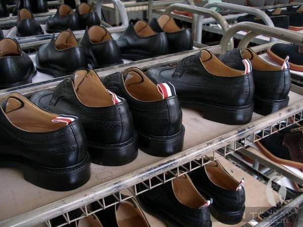 Giày sanders và quy trình tạo nên một đôi giày thượng hạng - 2