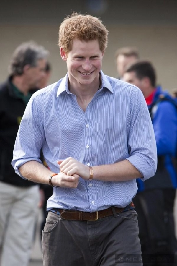 Gu thời trang đa phong cách của anh em hoàng tử william và harry - 17