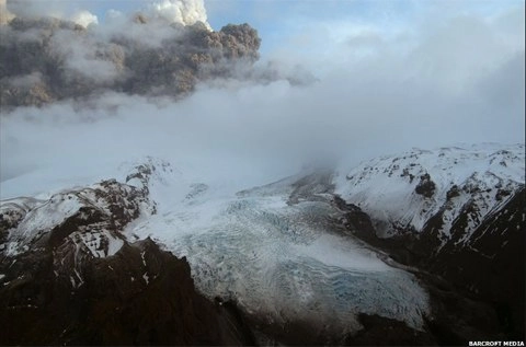 Hình ảnh ấn tượng về núi lửa trên băng - 5