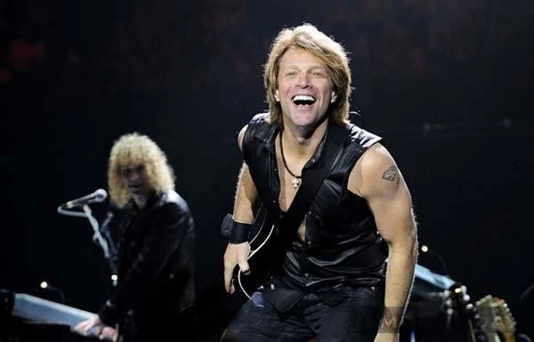 Học cách phối đồ da từ ngôi sao nhạc rock jon bon jovi - 11