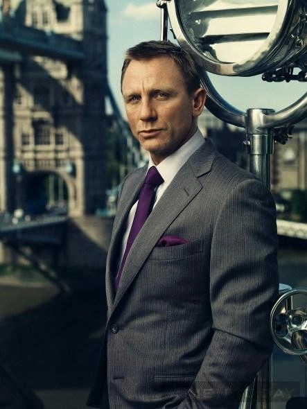 Học cánh phối cravat lịch lãm như james bond - 2