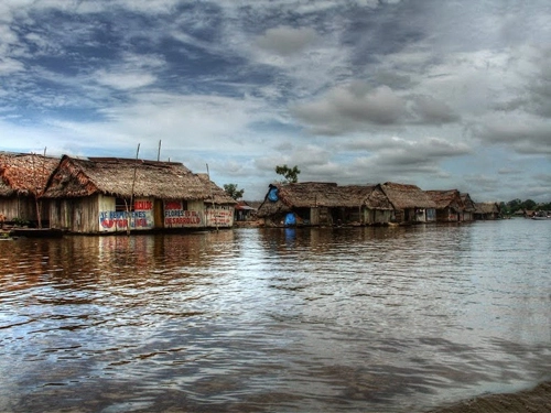 Iquitos thành phố không thể tiếp cận bằng đường bộ - 6