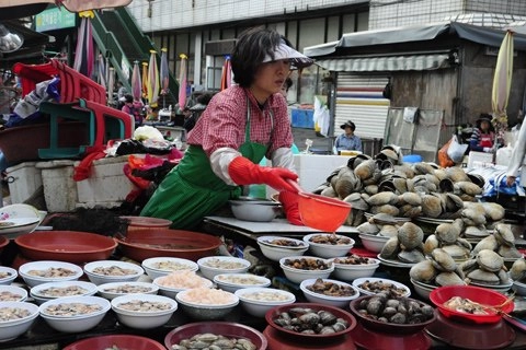 Jagalchi - khu chợ cá lớn nhất hàn quốc - 1