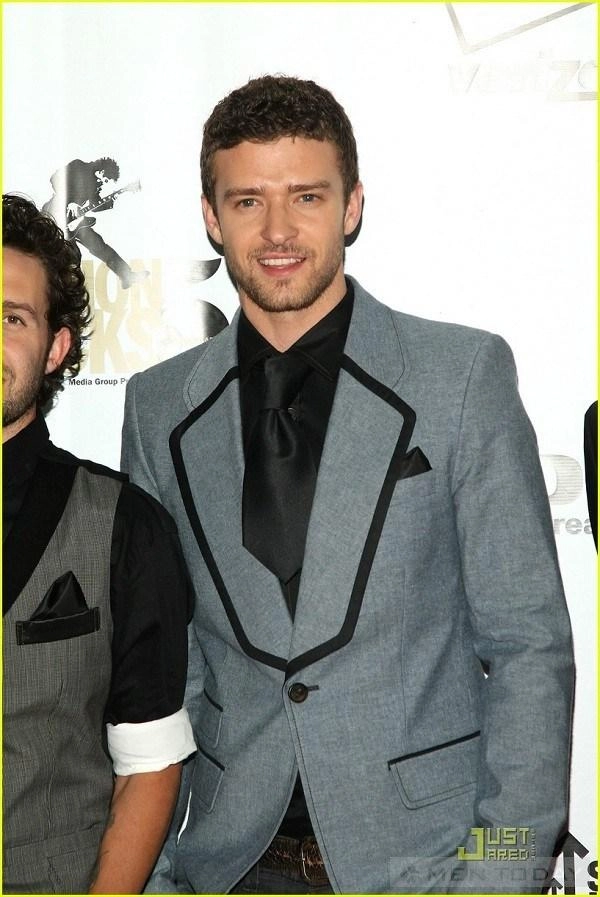 Justin timberlake tự tin với suits and tie - 19