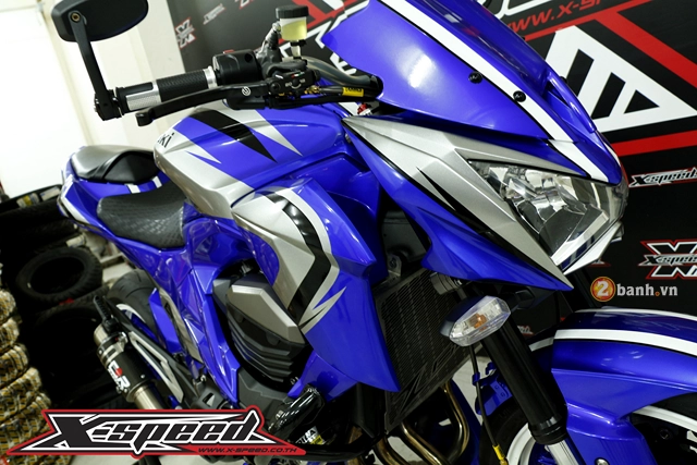 Kawasaki z800 nổi bật trong bộ áo xanh đầy phong cách - 4