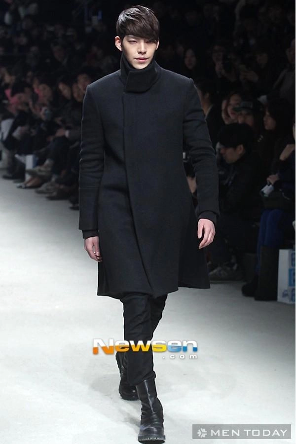 Kim woo bin the heirs sải bước trên sàn catwalk - 5