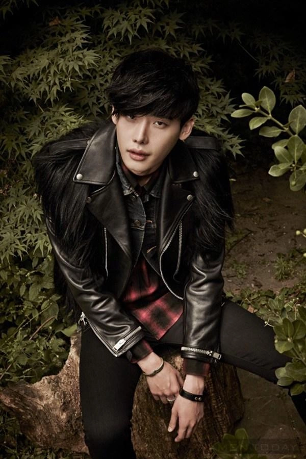 Lee jong suk đa phong cách trên các tạp chí tháng 10 - 8
