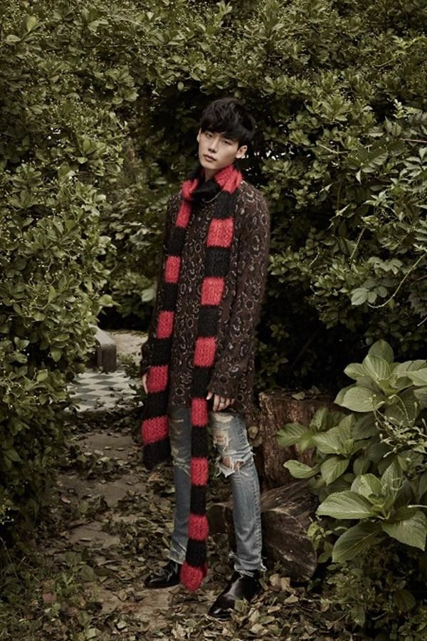 Lee jong suk đa phong cách trên các tạp chí tháng 10 - 9