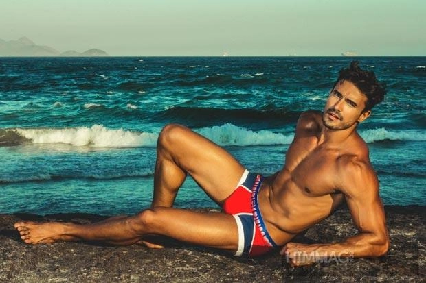 Lucas gil khoe hình thể cực đẹp cùng underwear - 4