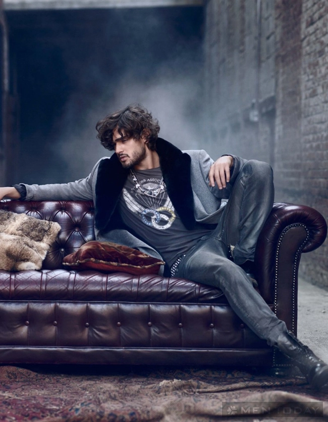 Marlon teixeira quyến rũ trong catalogue thuđông 2013 của el palacio de hierro - 5