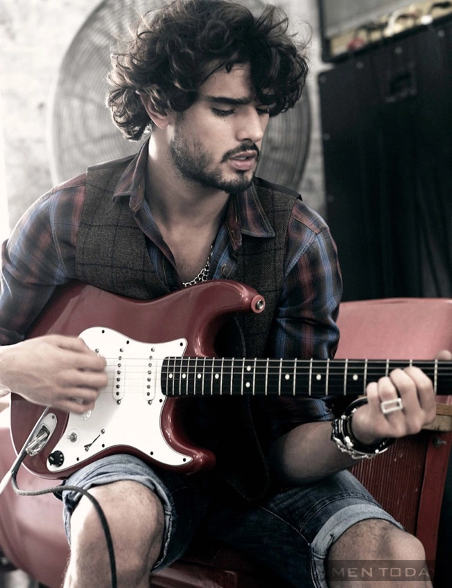 Marlon teixeira quyến rũ trong catalogue thuđông 2013 của el palacio de hierro - 8