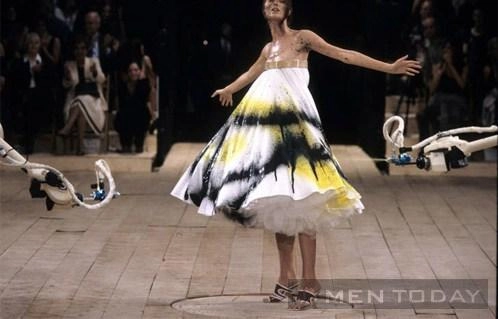 Mcqueen nhà thiết kế gay làm náo loạn thế giới - 5