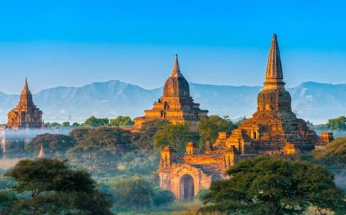 Myanmar cấm du khách leo lên đền tháp - 1