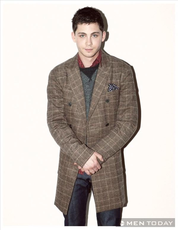 Nam diễn viên logan lerman đơn giản trên nylon guys mexico - 4