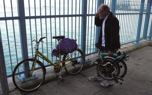 Người đàn ông 50 năm đạp xe quanh thế giới - 1