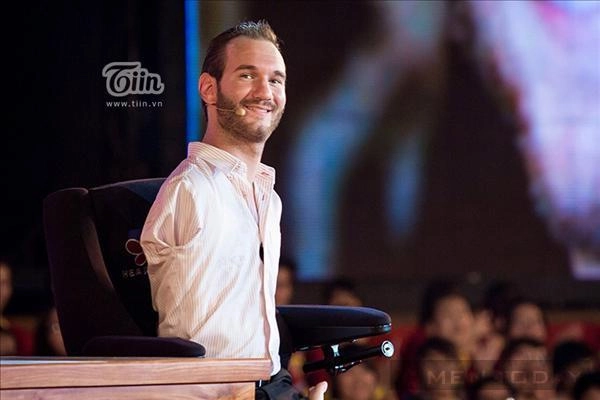 Những khoảnh khắc tuyệt vời nhất của nick vujicic tại việt nam - 17