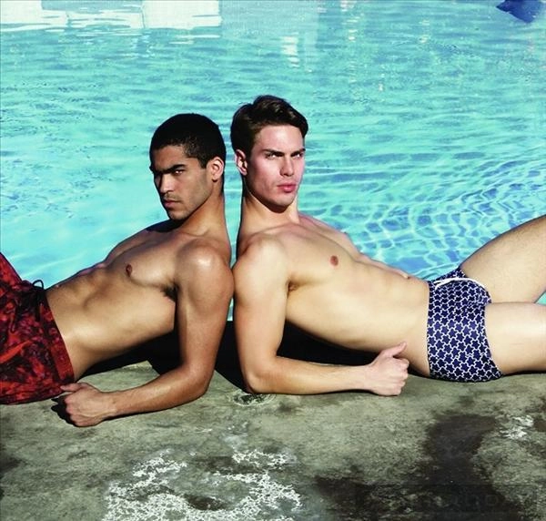 Những mẫu quần bơi nam trên tạp chí passport - 4
