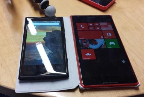 Nokia lumia 1520 màn hình 6 inch full hd lộ diện với màu đỏ - 2