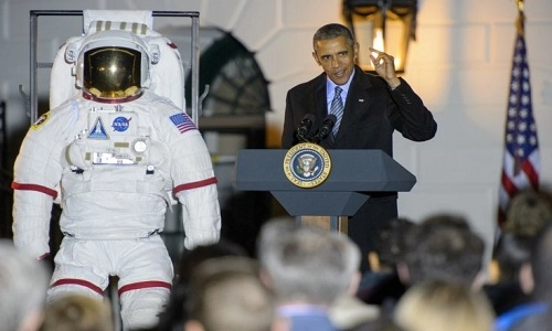 Obama gọi điện lên trạm vũ trụ quốc tế - 2