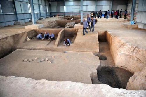 Phat hiên lăng mộ gần 1400 tuổi của hoàng đế trung quốc - 3