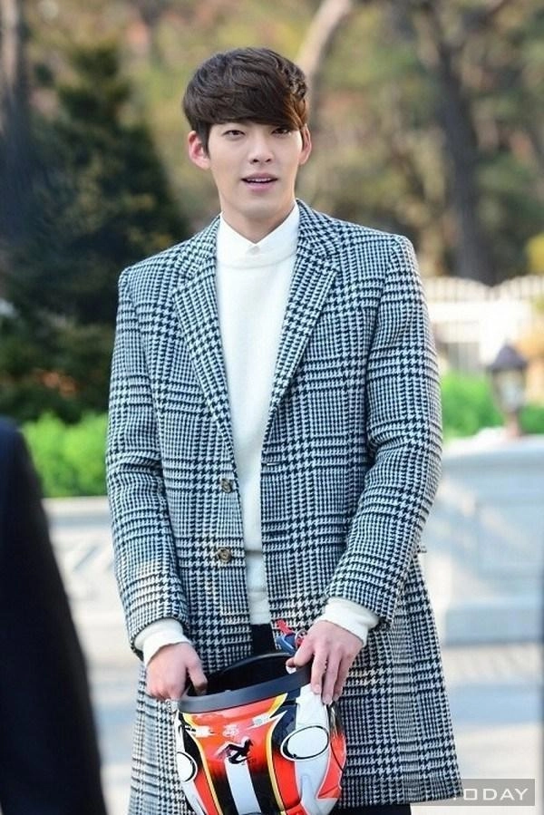 Phong cách của thiếu gia ngang tàng choi young do the heirs - 6