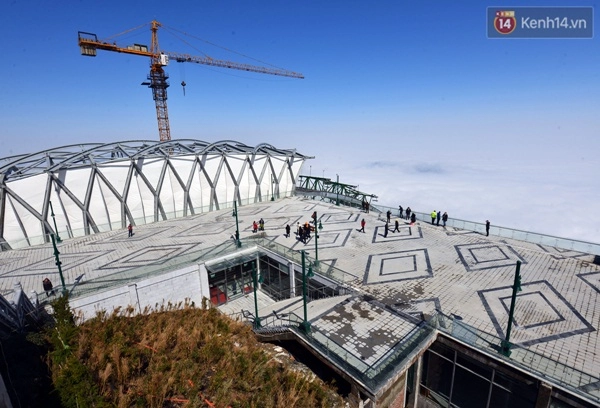 Quang cảnh tuyệt đẹp nhìn từ nhà ga cáp treo trên đỉnh fansipan - 2
