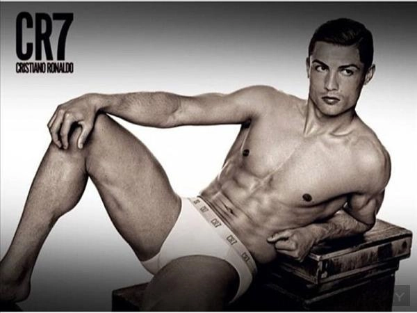 Ronaldo và chiến dịch quảng cáo dòng sản phẩm cr7 - 8