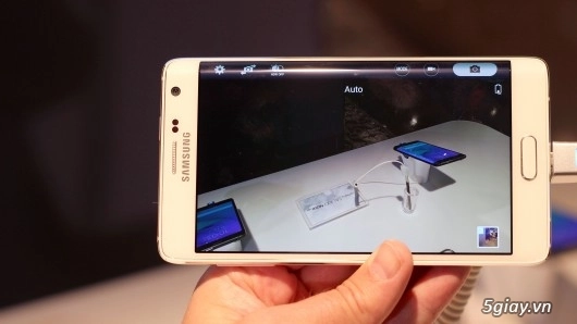 Samsung galaxy note edge chạy hệ điều hành android 44 kitkat - 3