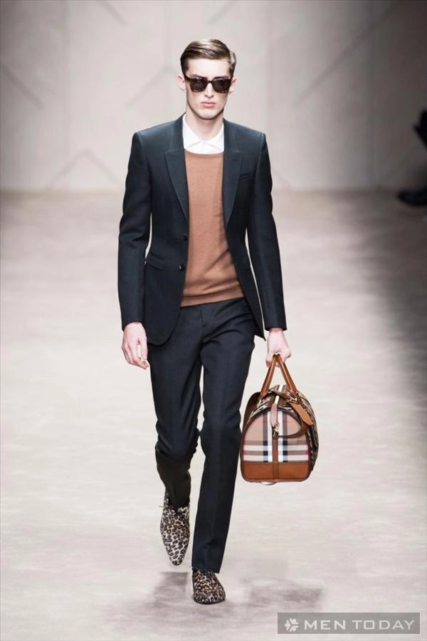 Sang trọng và cá tính với bst thời trang nam thu đông 2013 của burberry - 1