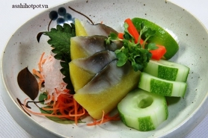 Sashimi cá hồi tại asahi hot pot - 3
