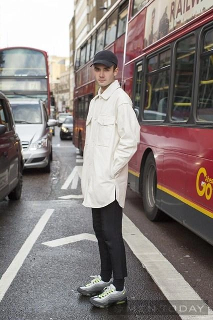 Street style lịch lãm của các quý ông tại london collections men 2014 - 5