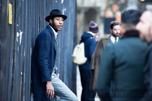 Street style lịch lãm của các quý ông tại london collections men 2014 - 9